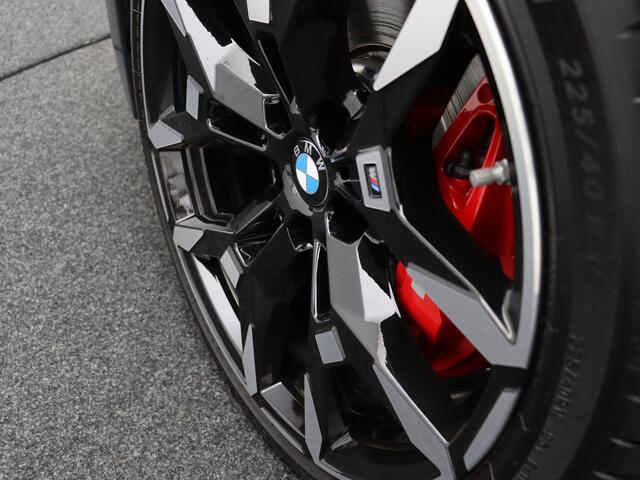 BMW 3-SERIE Touring 330e M Sportpakket Pro | Comfort Pack | Panoramadak | DAB | HiFi | 19''