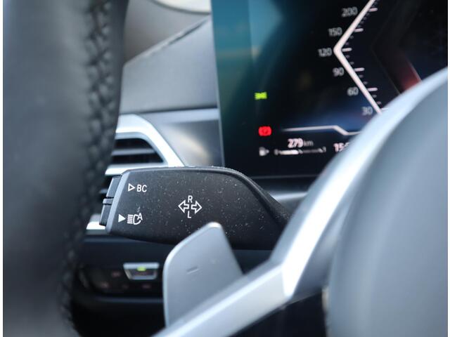 BMW 3-SERIE Touring 330i xDrive | Pano | HUD | 360 Camera | Trekhaak – foto 10