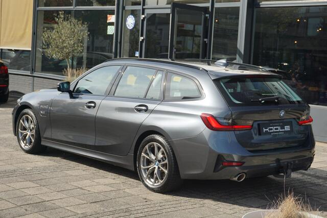 BMW 3-SERIE Touring 330e | trekhaak | ACC – foto 2