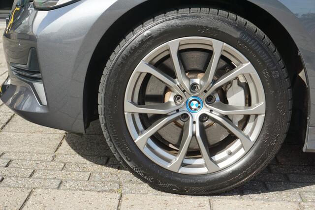 BMW 3-SERIE Touring 330e | trekhaak | ACC – foto 9