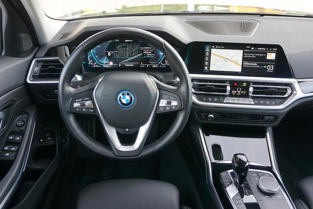 BMW 3-SERIE Touring 330e | trekhaak | ACC – foto 10