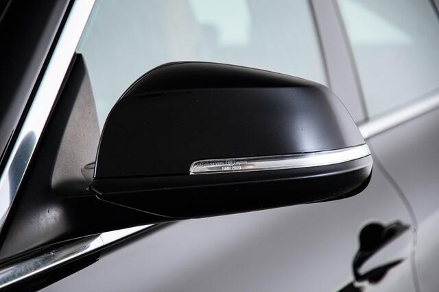 BMW 3-SERIE GT Gran Turismo 320i High Executive Luxury Line - Trekhaak - Panoramadak - Achteruitrijcamera - Lichtpakket - PDC Voor/Achter - Sportstoelen - Elektrisch verwarmde voorstoelen - HiFi - Park Assistant -