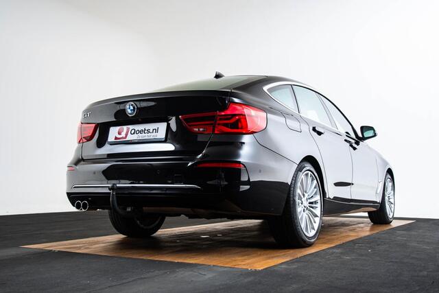 BMW 3-SERIE GT Gran Turismo 320i High Executive Luxury Line - Trekhaak - Panoramadak - Achteruitrijcamera - Lichtpakket - PDC Voor/Achter - Sportstoelen - Elektrisch verwarmde voorstoelen - HiFi - Park Assistant -