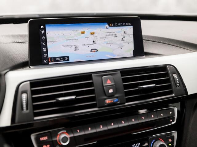 BMW 3-SERIE GT 320i M Sport High Executive 184Pk Automaat (GROOT NAVI, M PAKKET, STOELVERWARMING, LEDER, SPORTSTOELEN, GETINT GLAS, PARKEERSENSOREN, NIEUWSTAAT)