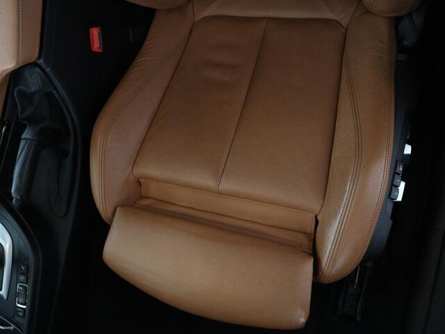 BMW 3-SERIE GT Gran Turismo 320i xDrive High Executive Edition | Panoramadak | Elec. Trekhaak | Leder | Memory | Stoelverwarming | Camera | Park assist | Cruise control | 19''