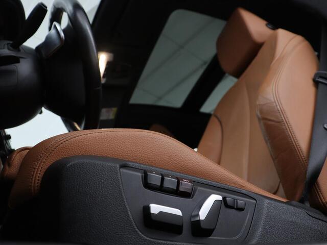BMW 3-SERIE GT Gran Turismo 320i xDrive High Executive Edition | Panoramadak | Elec. Trekhaak | Leder | Memory | Stoelverwarming | Camera | Park assist | Cruise control | 19''