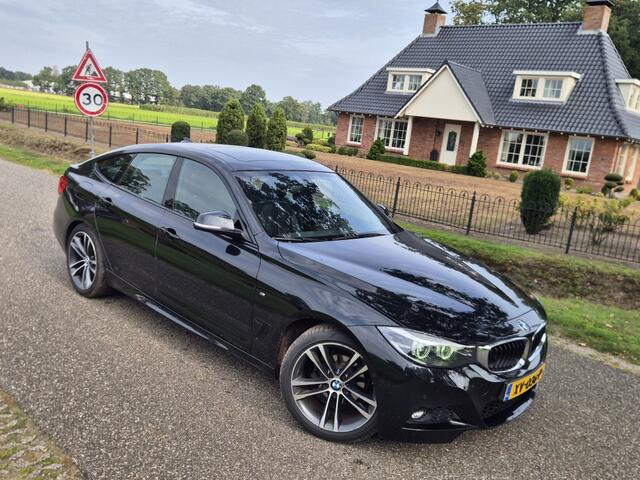 BMW 3-SERIE GT Gran Turismo 320i High Exec.