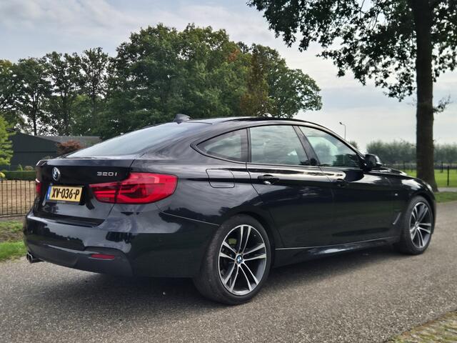 BMW 3-SERIE GT Gran Turismo 320i High Exec.