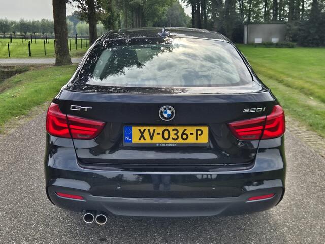 BMW 3-SERIE GT Gran Turismo 320i High Exec.