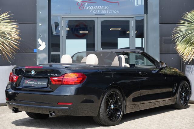 BMW 4-SERIE Cabrio 440i Sportline High Executive 327pk Navigatie/Stoelverwarming/Camera