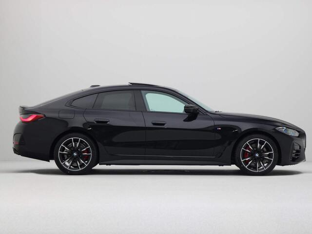 BMW 4-SERIE Gran Coupé M440i xDrive High Executive M-Sport