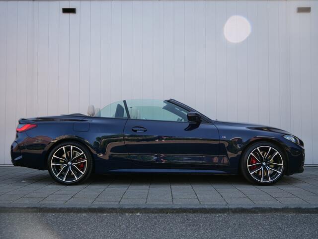 BMW 4-SERIE Cabrio M440i 374pk xDrive High Executive Automaat Headup-display / Trekhaak / Stuur- en nekverwarming