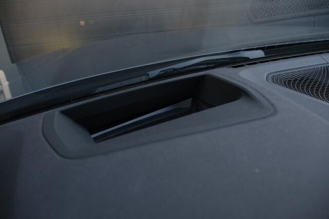 BMW 4-SERIE Gran Coupé M440i xDrive High Executive M Sport Schuifdak HUD LaserLed Dravitgrau ACC 360 Camera