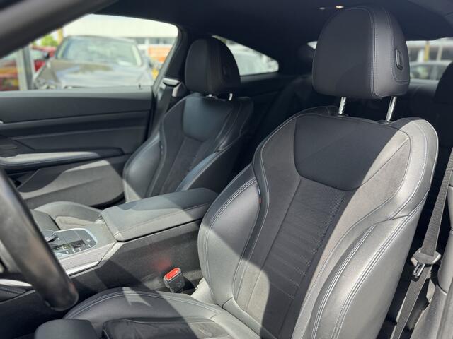 BMW 4-SERIE 430i High Executive | M Pakket | ACC | 18" | Leer
