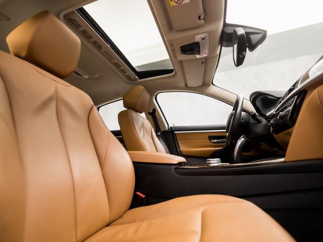 BMW 4-SERIE Gran Coupé 430i xDrive High Executive 252Pk Automaat (SCHUIFDAK, 1e EIGENAAR, GROOT NAVI, HEAD-UP DISPLAY, ADAPTIVE CRUISE, STOELVERWARMING, GETINT GLAS, LEDEREN SPORTSTOELEN, ELEK ACHTERKLEP, NIEUWE APK, NIEUWSTAAT)