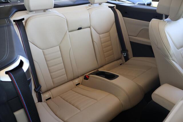 BMW 4-SERIE Cabrio 420i High Executive | M Sportpakket | BMW Laserlight