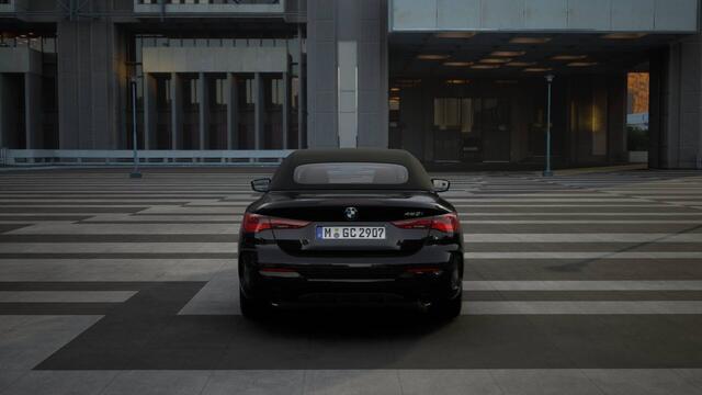 BMW 4-SERIE Cabrio 420i High Executive M Sport Automaat / Air Collar / Adaptieve LED / Comfort Access / Stuurverwarming / Parking Assistant Plus / M Sportonderstel