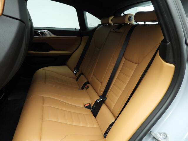 BMW 4-SERIE Gran Coupe 430i | M-Sportpakket | LED | Leder | HUD | M-sportzetels | Elektr. zetels | DAB | Hifi speakers | Alu 18 inch