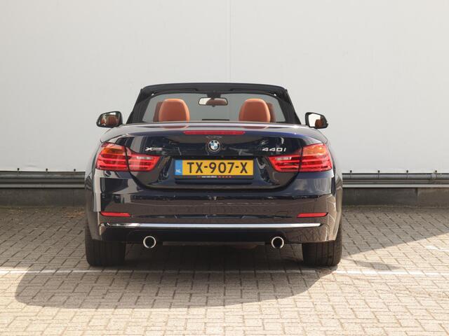 BMW 4-SERIE Cabrio 440i xDrive High Executive | Individual | Harman Kardon | Elektrisch verstelbare stoelen met memory | Nek & Stoelverwarming |