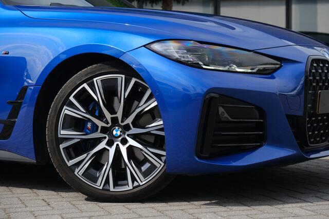 BMW 4-SERIE Gran Coupé M440i xDrive High Executive Portimao Blauw Carbon Harman Kardon