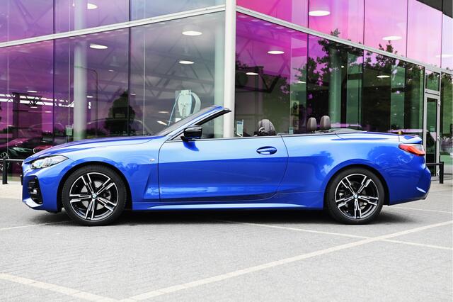 BMW 4-SERIE Cabrio 420i High Executive M Sport Automaat / Stoelverwarming / Leder / Stuurwielverwarming / Harman Kardon / Comfort Access / 18" LMV