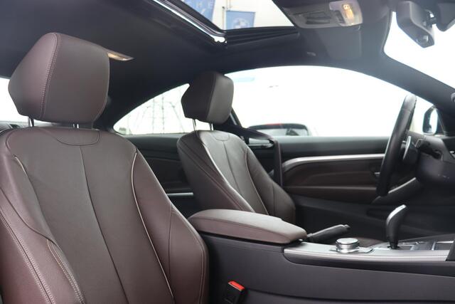 BMW 4-SERIE Coupé 420i Executive Edition M-Sprtpakket / schuif - kanteldak / HIFI / 19 '' /