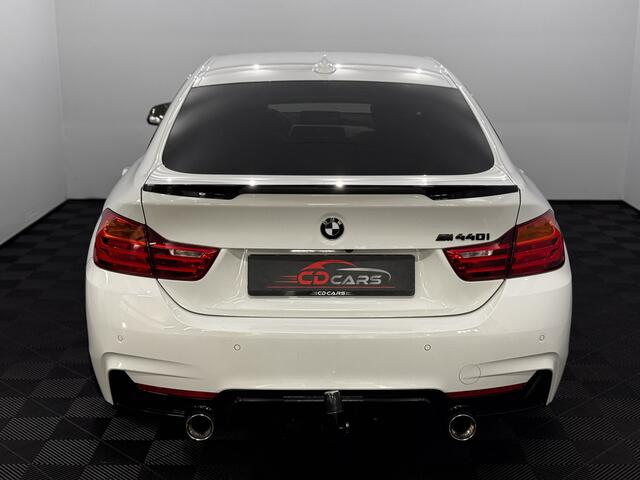 BMW 4-SERIE Gran Coupé 440i xDrive Centennial High Executive Schuifdak, Leder, Camera, Navi, Harman/Kardon, Head-up display, Rijstrook correctie
