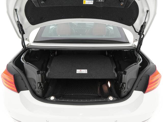 BMW 4-SERIE Cabrio 435d xDrive M-SportPack Centennial High-Executive Aut. *LUXURY-LEATHER | FULL-LED | ADAPTIVE-CRUISE | MEMORY-PACK | AIRSCARF | BLINDSPOT | HIFI-SOUND | KEYLESS | DAB+ | HEATED-SPORTSEATS | CAMERA | HEAD-UP | NAVI-FULLMAP | 19''ALU*