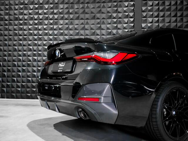 BMW 4-SERIE Gran Coupé 430i xDrive M Sport | 20" | Schuifdak | H&K | HUD | Topv. | Sport Diff | Drive Ass + |