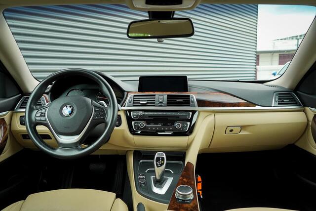 BMW 4-SERIE Coupé 430i High Executive / Leder / Navi Prof