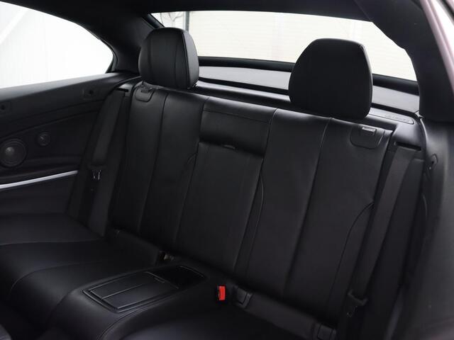 BMW 4-SERIE Cabrio 430i Luxury Line | Leder | Stoelverwarming | Nekverwarming | Harman/Kardon | DAB | Stuurverwarming | Full LED | Navigatie | Climate control | Bluetooth | Cruise control
