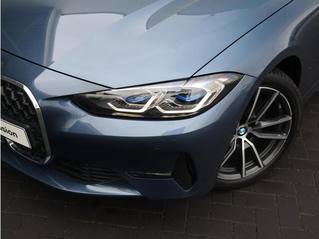 BMW 4-SERIE Coupé 420i High Executive Comfort Acces/ Harman-Kardon/ Stoelverwarming/ Achteruitrijcamera/ BMW Laserlight