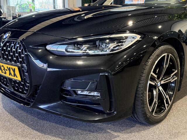 BMW 4-SERIE Cabrio 420i High Executive H/K | Camera |Stoel/stuur/nek verwarming | Carplay | Navigatie