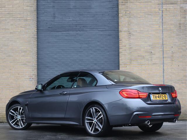 BMW 4-SERIE Cabrio 440i xDrive High Executive | M Sport | 6-cilinder | Org. NL | Harman/Kardon | Uniek interieur | Nekverwarming |