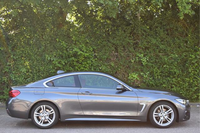 BMW 4-SERIE Coupé 420i High Executive Sport Line | NL-Auto | Headup | Harman/Kardon | DAB | Camera | Vol Leder | Full LED | Onderh.historie