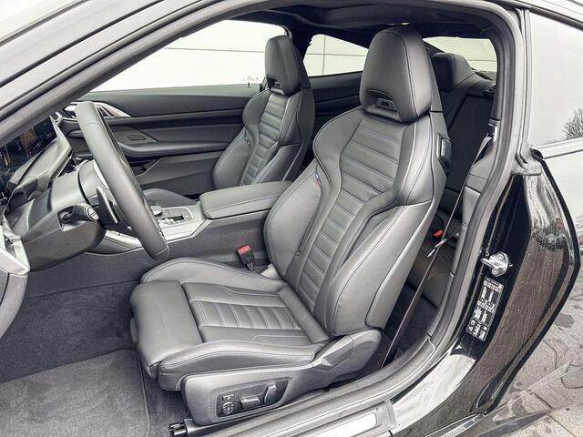BMW 4-SERIE Coupé 430i xDrive | M Sport | Glazen Panoramadak | Harman Kardon | Stoelverwarming |