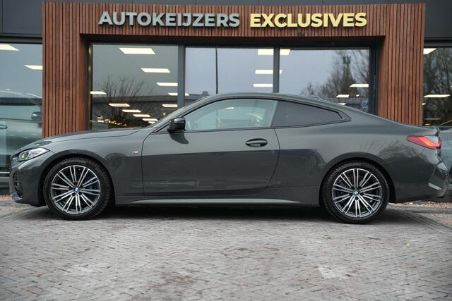 BMW 4-SERIE Coupé 420i M Pakket Harman/Kardon LED Cruise Clima Alcantara Camera