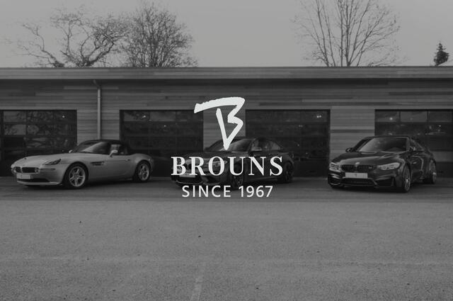 BMW 4-SERIE Cabrio 440i Cabriolet LCi 'M Sport' 326pk | Imperiaalblauw | ACC | Camera | M 'Power & Sound'