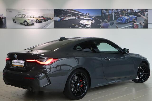 BMW 4-SERIE 420i BMW 4-serie 420i Coupé High Executive | M Sportpakket | Parking Assistant | Harman Kardon