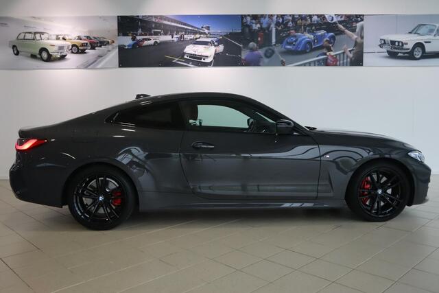 BMW 4-SERIE 420i BMW 4-serie 420i Coupé High Executive | M Sportpakket | Parking Assistant | Harman Kardon