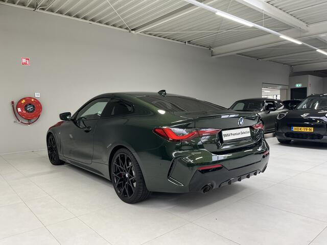 BMW 4-SERIE Coupé 420i M-Sport | Camera | Privacy Glass | Voorbereiding Driving Assistance | 20" M-Performance