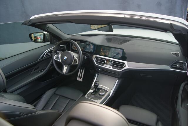 BMW 4-SERIE Cabrio M440i xDrive 374PK High Ex. ACC/Nekverw./Stuurwielverw./Harman-Kardon/Memory/Wegkl-Trhk