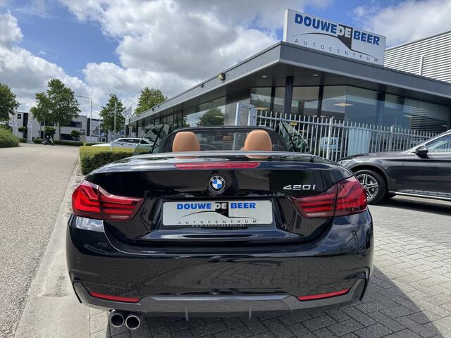 BMW 4-SERIE Cabrio 420i M-sport Trekhaak | Leer | Memory | Windscherm | Spiegel pakket