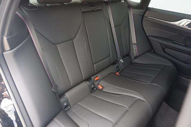 BMW 4-SERIE 420i | M Sportpakket Pro | Comfort Pack | Stoel & Stuurwielverwarming