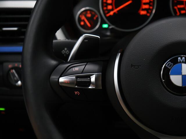 BMW 4-SERIE Gran Coupé 420i M Sport [SCHUIFKANTELDAK, CRUISE, STOELVERWARMING, HEAD UP, CAMERA, PDC V+A, ELEKTRISCHE ACHTERKLEP, BLUETOOTH, DUAL ZONE CLIMATE, VOL LEDER, NAVIGATIE, NIEUWSTAAT]