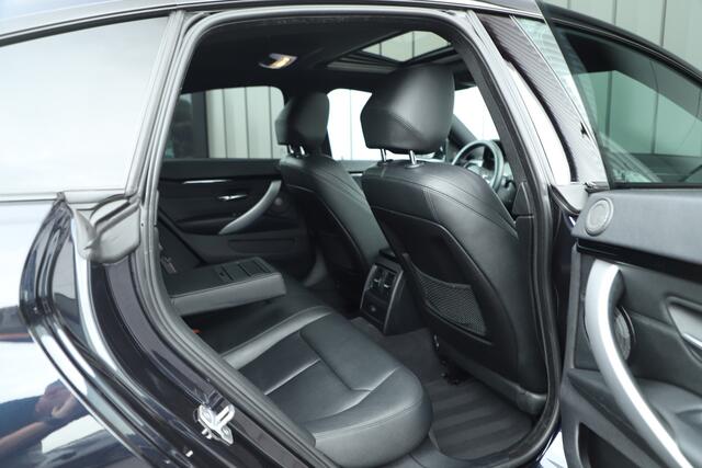 BMW 4-SERIE Gran Coupé 420i M-Sport | 184PK | Schuifdak | Head-up | Keyless-go | Harman/Kardon | Stuurwielverw. | Leder | NL-Auto | 2019.