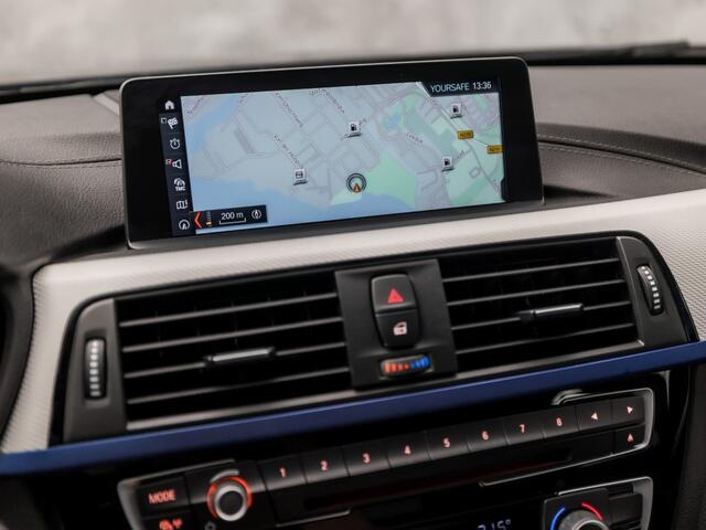 BMW 4-SERIE Gran Coupé 418i M Sport Automaat (SCHUIFDAK, M PAKKET, GROOT NAVI, HARMAN/KARDON, STOELVERWARMING, GETINT GLAS, SPORTSTOELEN, PARKEERSENSOREN, NIEUWE APK, NIEUWSTAAT)
