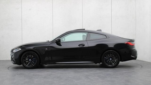 BMW 4-SERIE Coupé 430i High Executive M-Sport | Schuifdak | Leder | Parking Assistant Plus | Memory