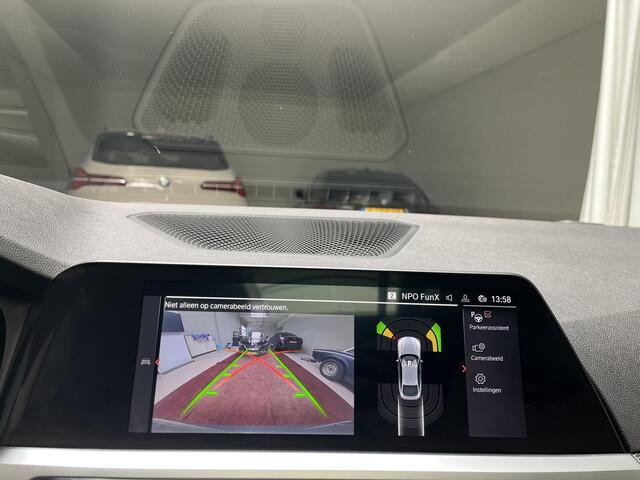 BMW 4-SERIE Gran Coupé M440i xDrive M-Sport | Schuif/- kanteldak | Trekhaak | Active Cruise Controle | laser | Harman Kardon | 20"