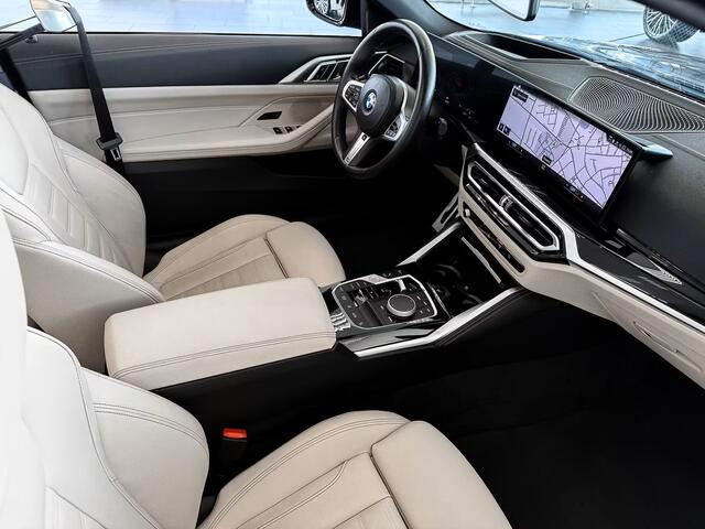 BMW 4-SERIE Cabrio 430i xDrive M Sport 245 PK WideScreen ACC Camera Trekhaak Memory 19 Inch